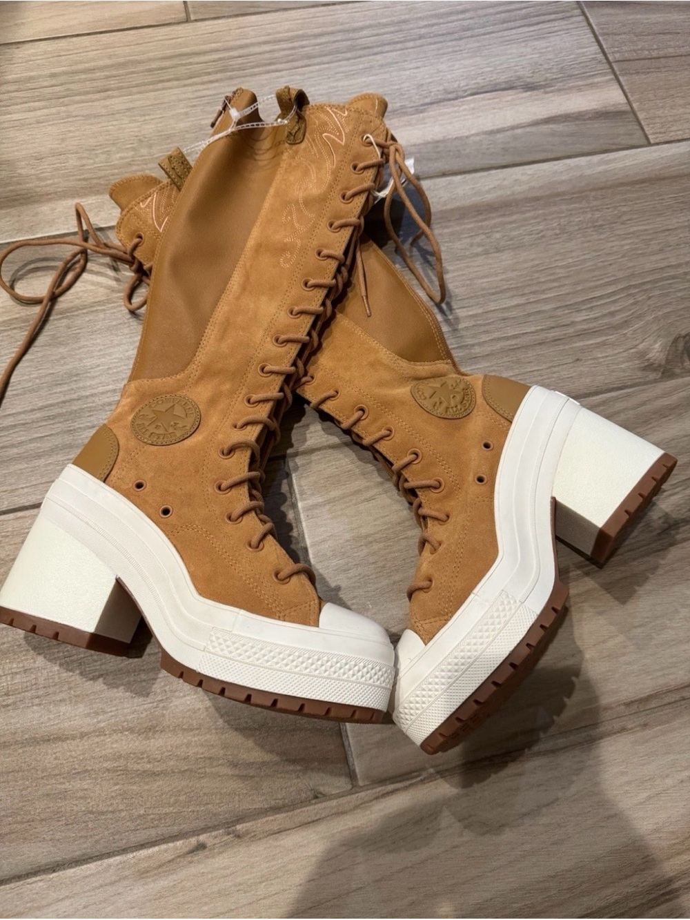 Converse Chuck Taylor All Star Knee High Platform Lace-Up Boots Brown/White 7.5W